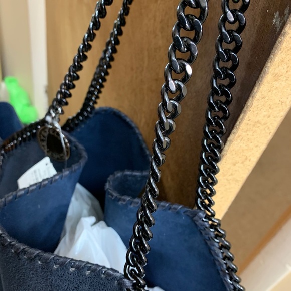 Stella McCartney Falabella large tote in blue - Picture 4 of 7